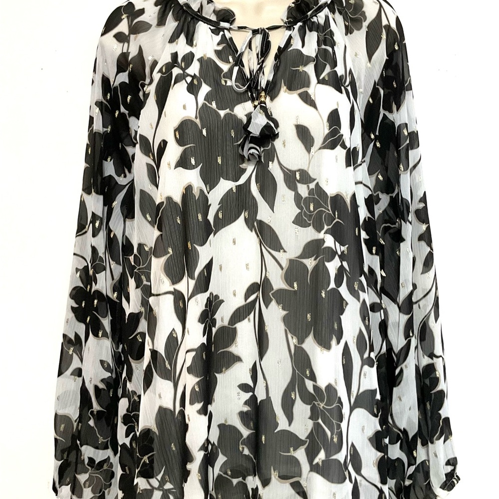 Women’s black and white tunic blouse size XL